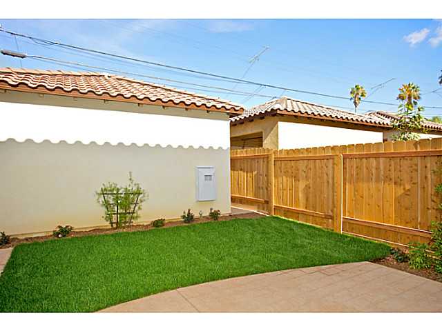 1342 Thomas St, San Diego, CA 92109 photo 11