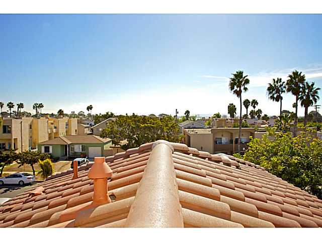 1342 Thomas St, San Diego, CA 92109 photo 25