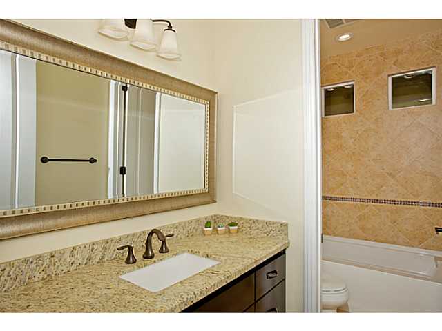 1342 Thomas St, San Diego, CA 92109 photo 18