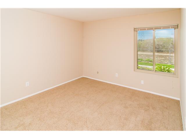 470 Parkside Dr, Oceanside, CA 92058 photo 9