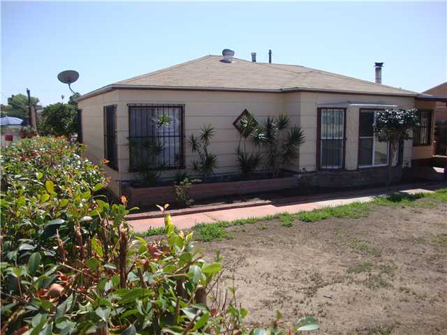 2053 2055 Eldora St, Lemon Grove, CA 91945 photo 3
