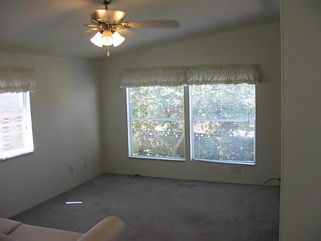 310 Killdeer Ln, Oceanside, CA 92057 photo 4