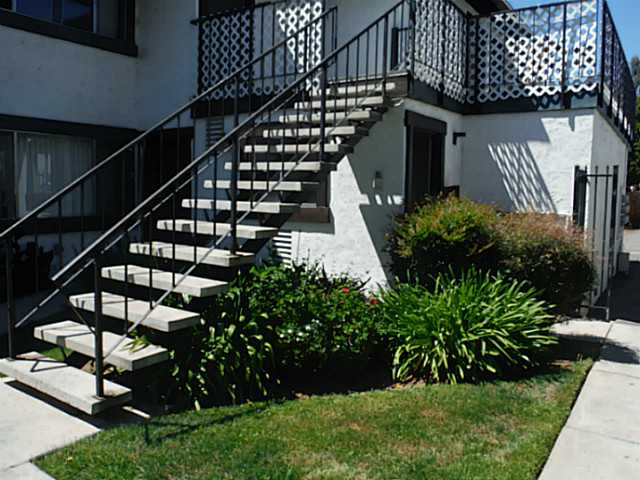 1208 Monique Ct, Vista, CA 92084 photo 9