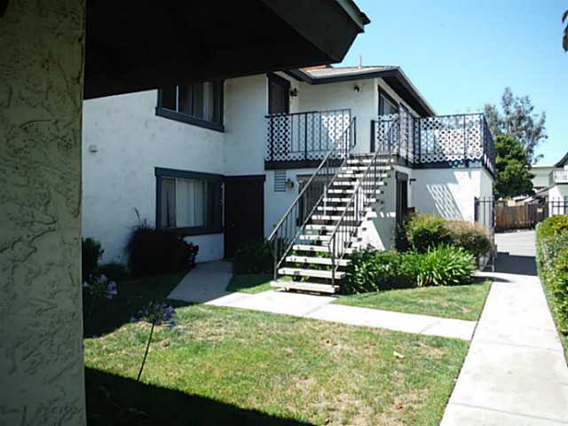 1208 Monique Ct, Vista, CA 92084 photo 5