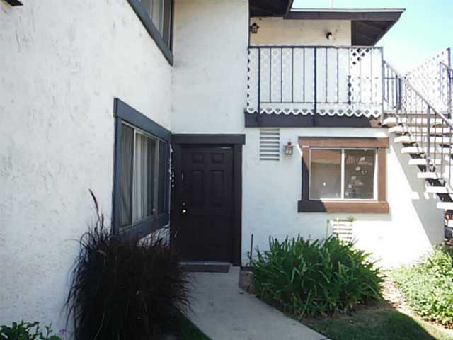 1208 Monique Ct, Vista, CA 92084 photo 3