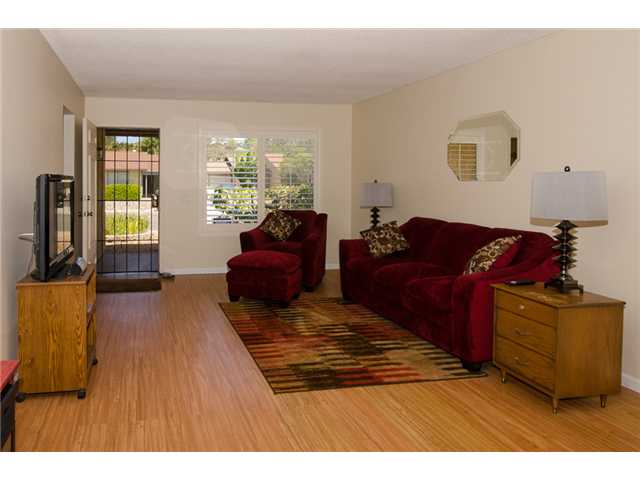 4701 Sunrise Rdg, Oceanside, CA 92056 photo 3