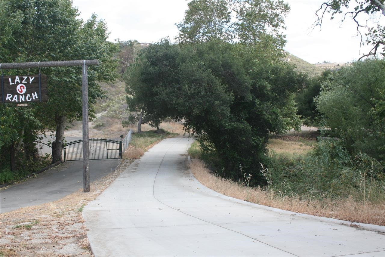 1646 Peutz Vly, Alpine, CA 91901 photo 7
