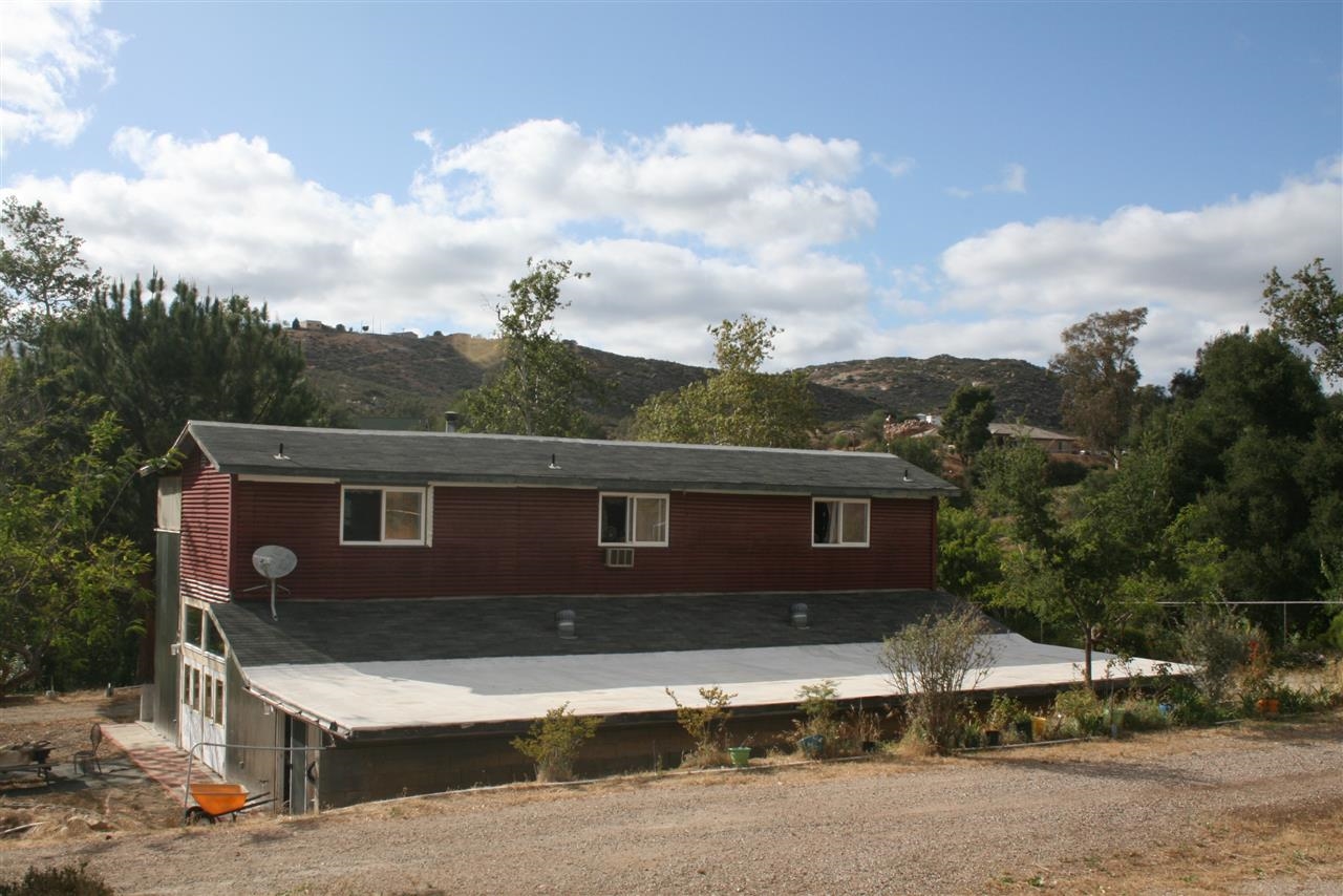1646 Peutz Vly, Alpine, CA 91901 photo 4