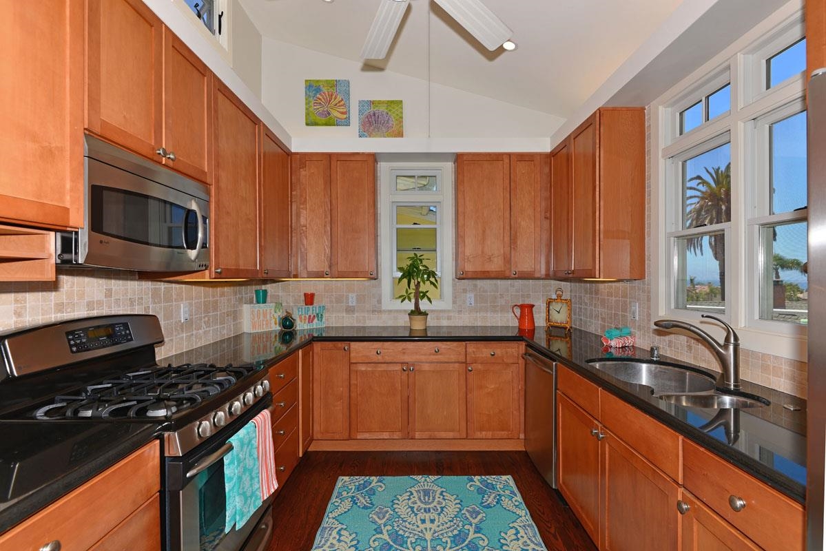 7331 Eads, La Jolla, CA 92037 photo 9