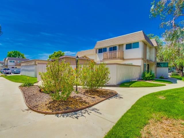 10031 Santana Ranch Ln, Santee, CA 92071 photo 22