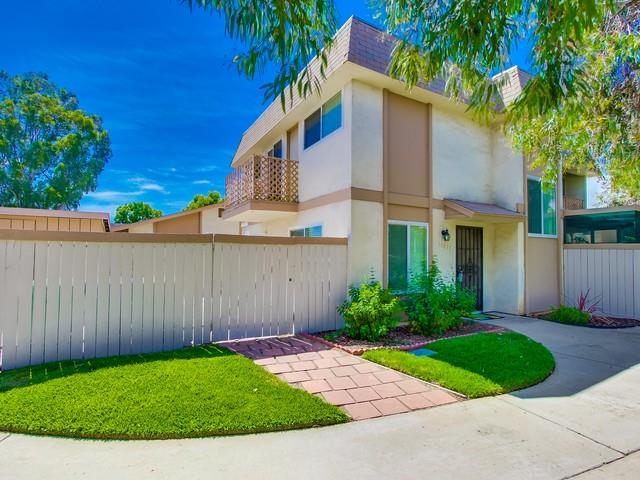 10031 Santana Ranch Ln, Santee, CA 92071 photo 1