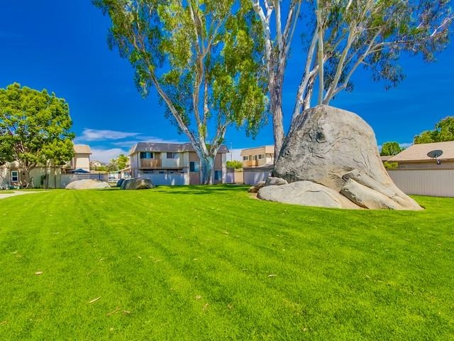10031 Santana Ranch Ln, Santee, CA 92071 photo 24