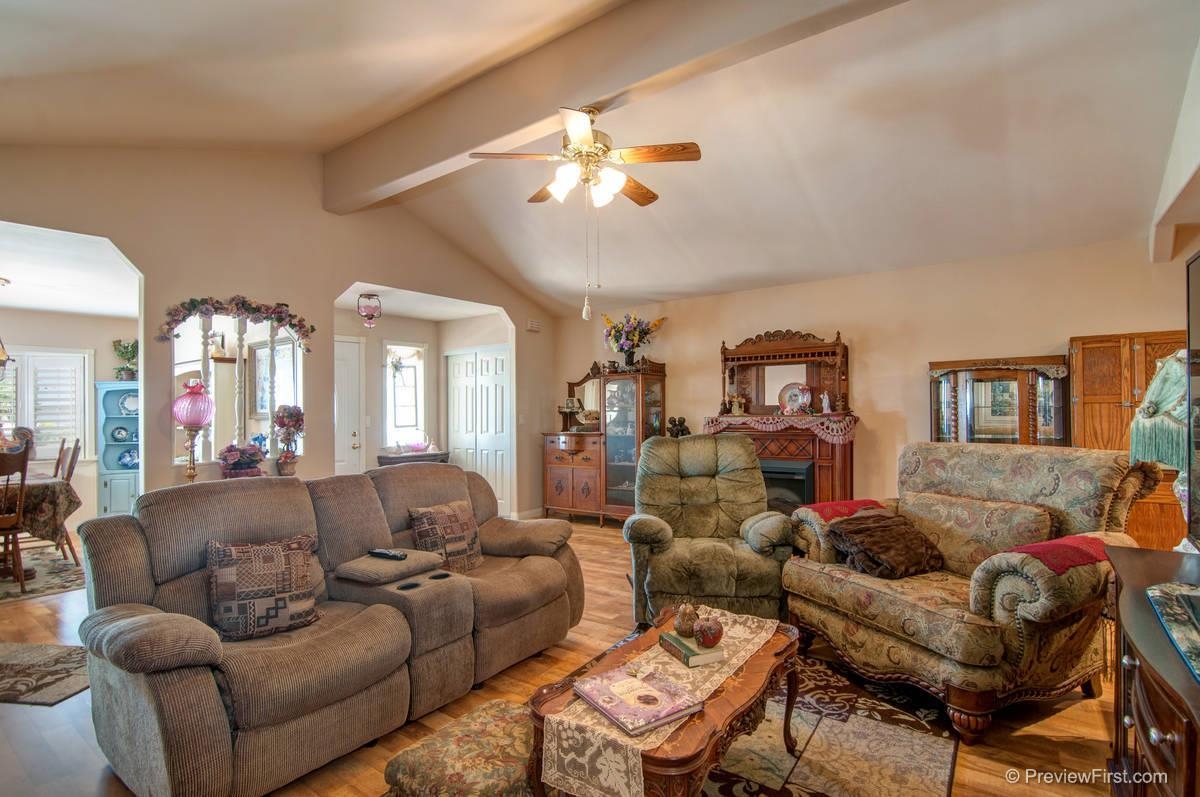2283 Bryant, Carlsbad, CA 92008 photo 4
