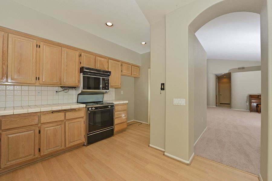 4955 Lerkas Way, Oceanside, CA 92056 photo 6