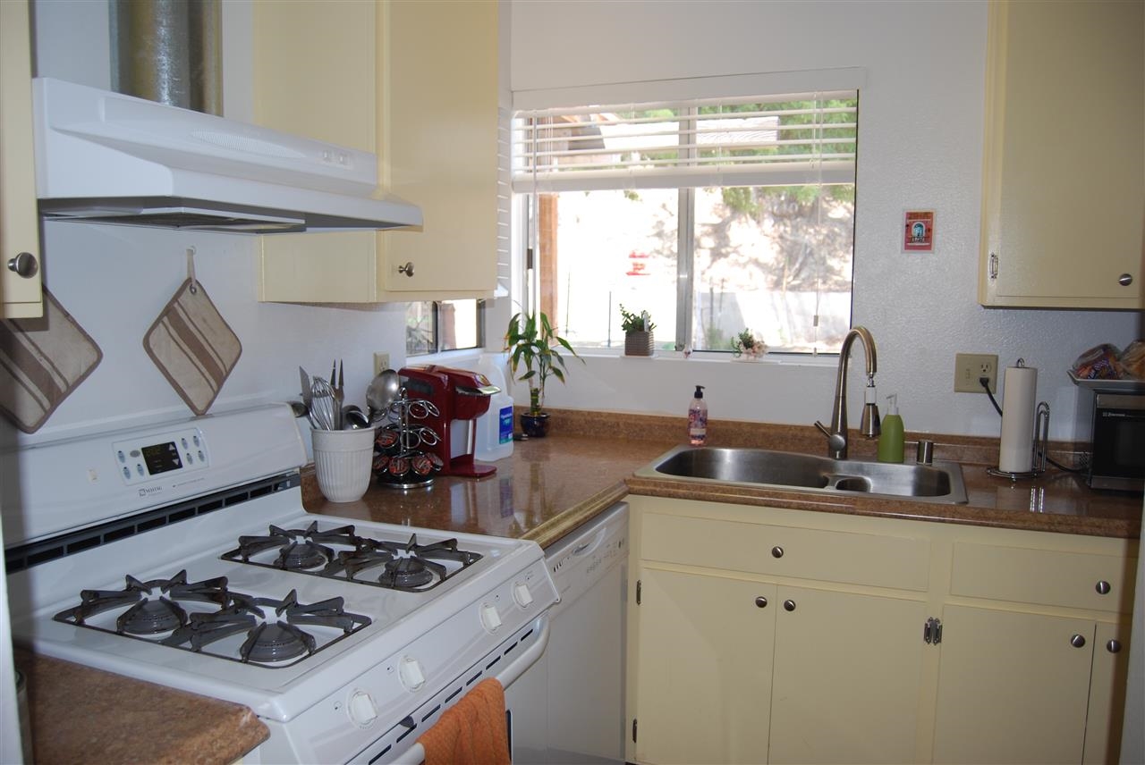 4728 Rising Glen Dr, Oceanside, CA 92056 photo 10