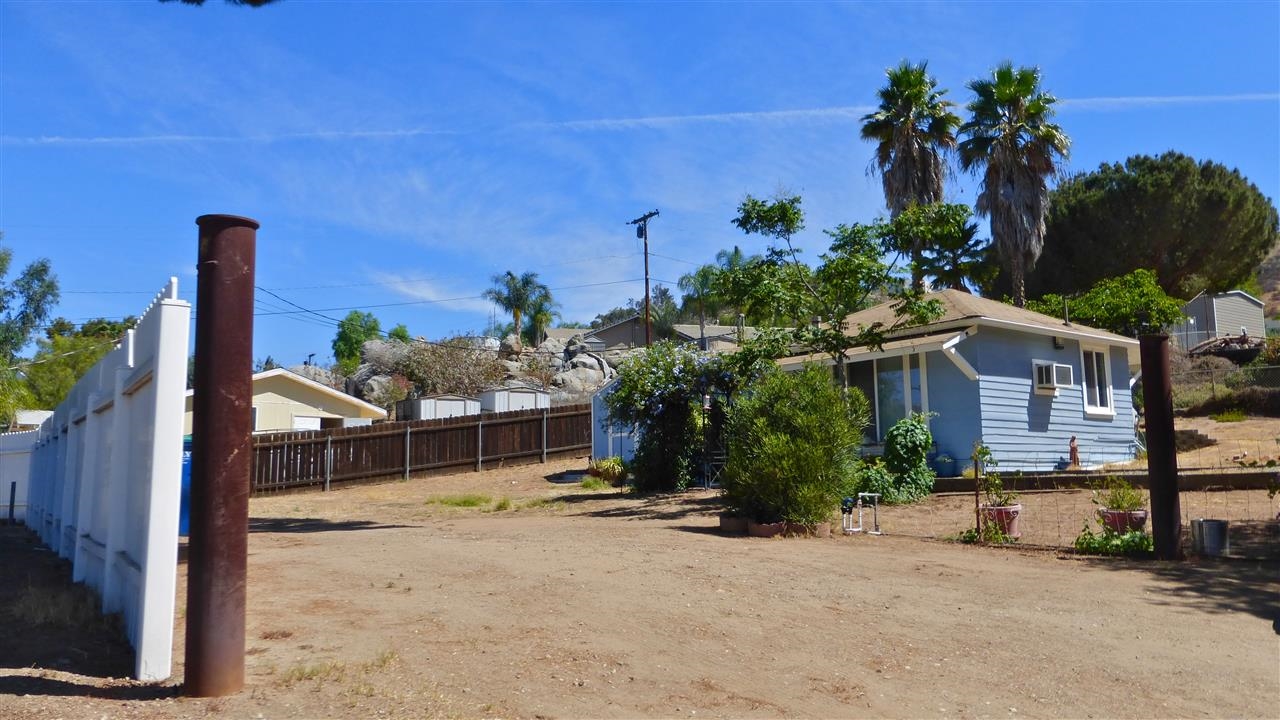 10455-59 Valle Vista Rd, Lakeside, CA 92040 photo 12