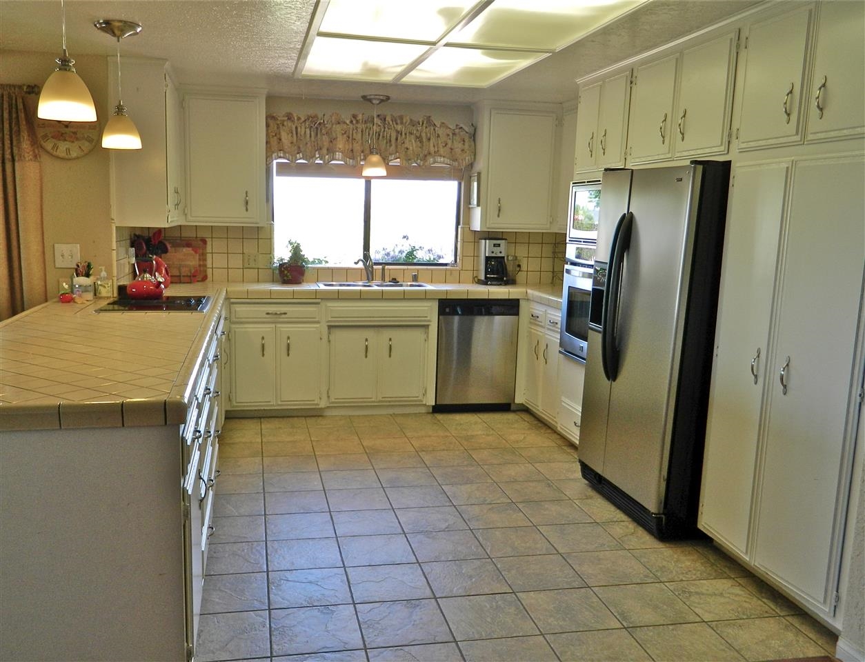13850 Belvedere Dr, Poway, CA 92064 photo 2