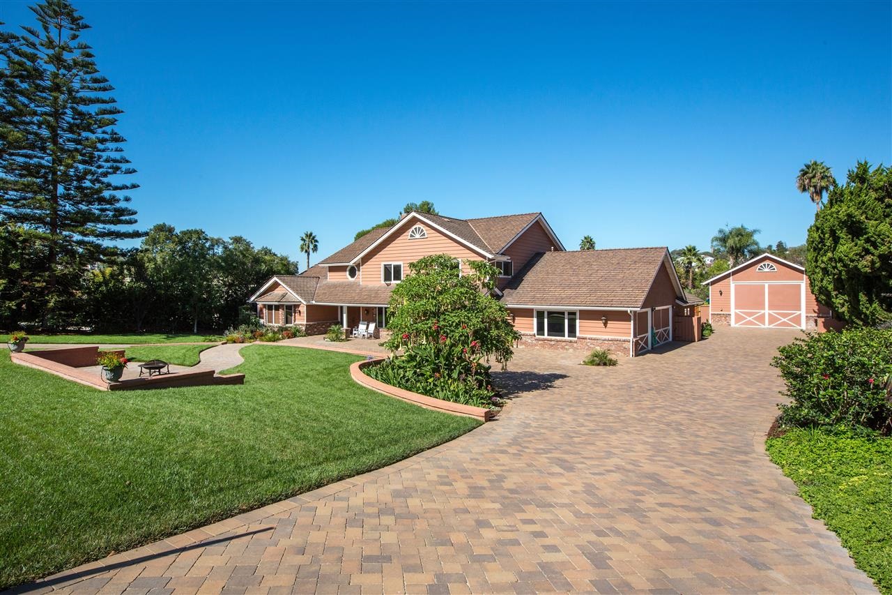 1065 Sugarbush, Vista, CA 92084 photo 3