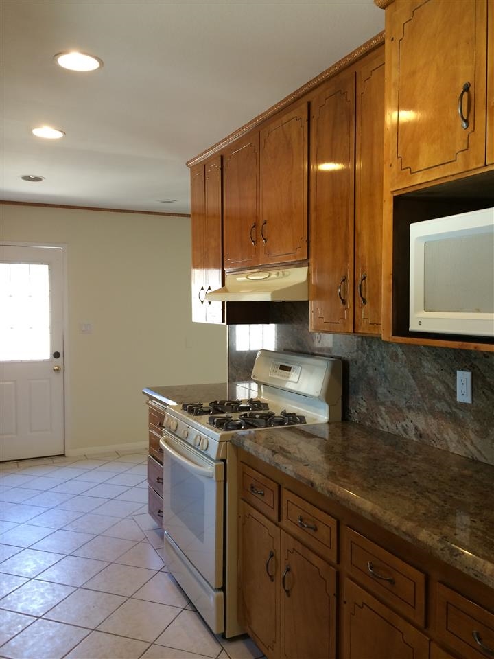 844 Aster St, Escondido, CA 92027 photo 7