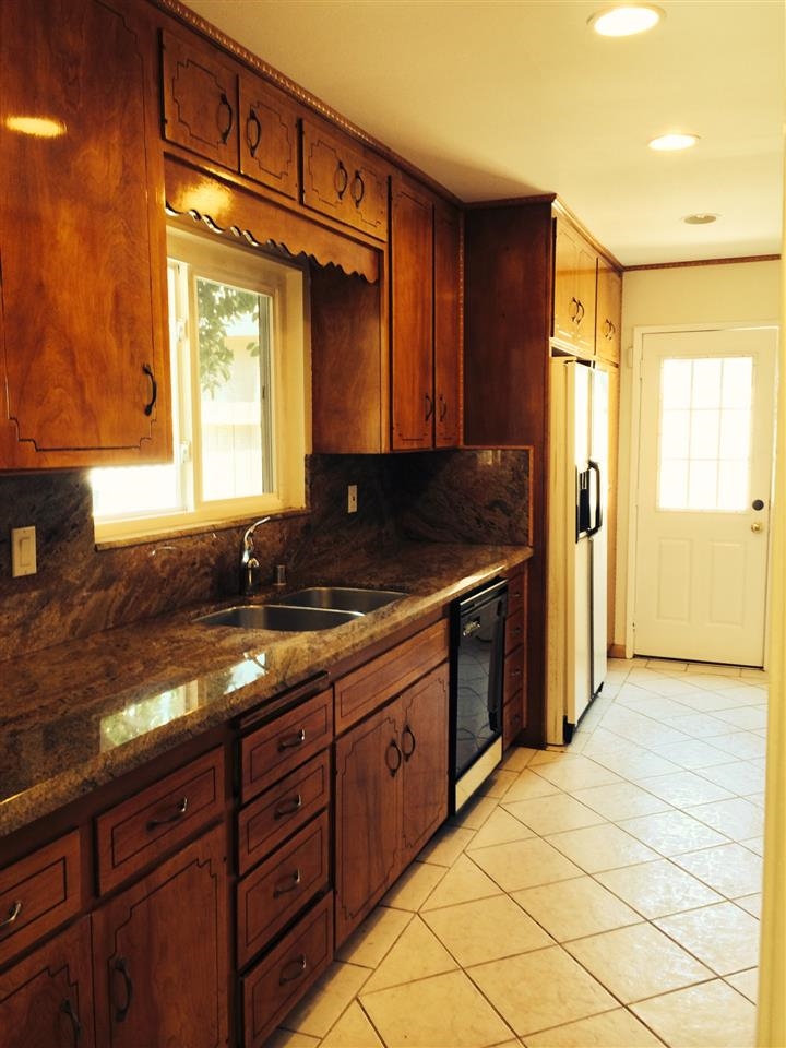844 Aster St, Escondido, CA 92027 photo 8