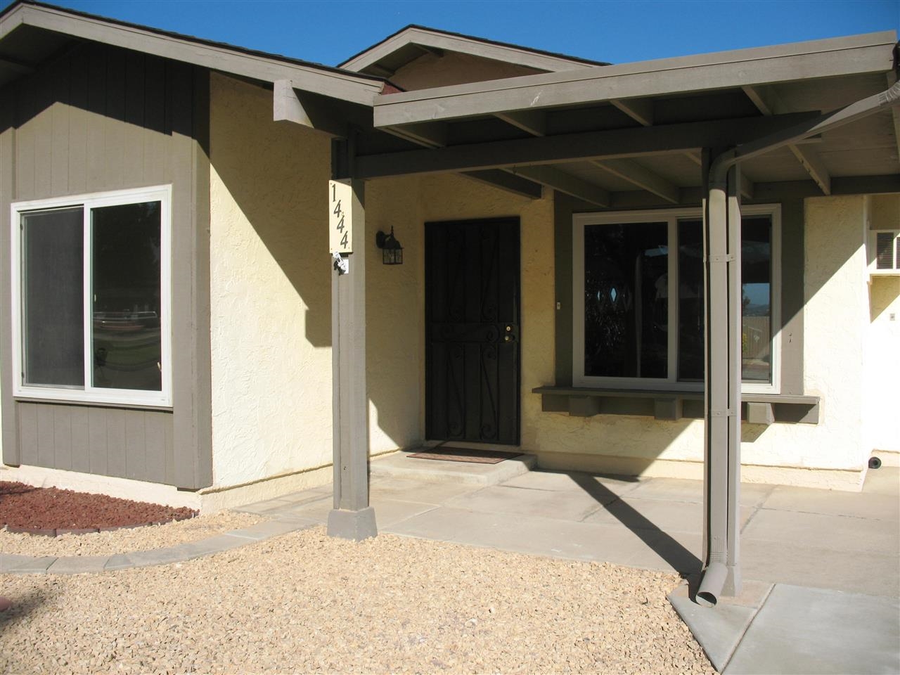 1444 Peacock Blvd, Oceanside, CA 92056 photo 3