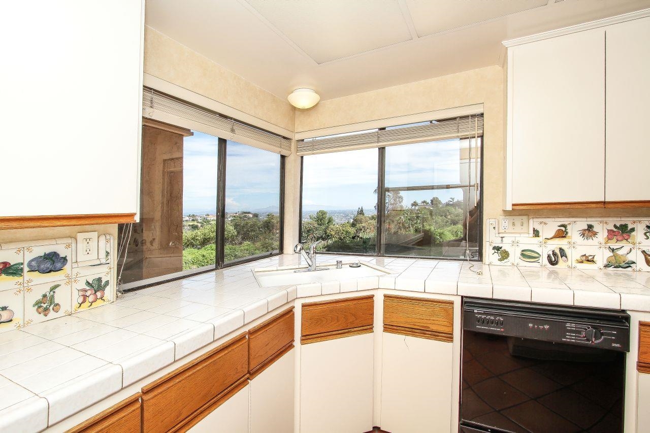 6685 Caminito Scioto, La Jolla, CA 92037 photo 5