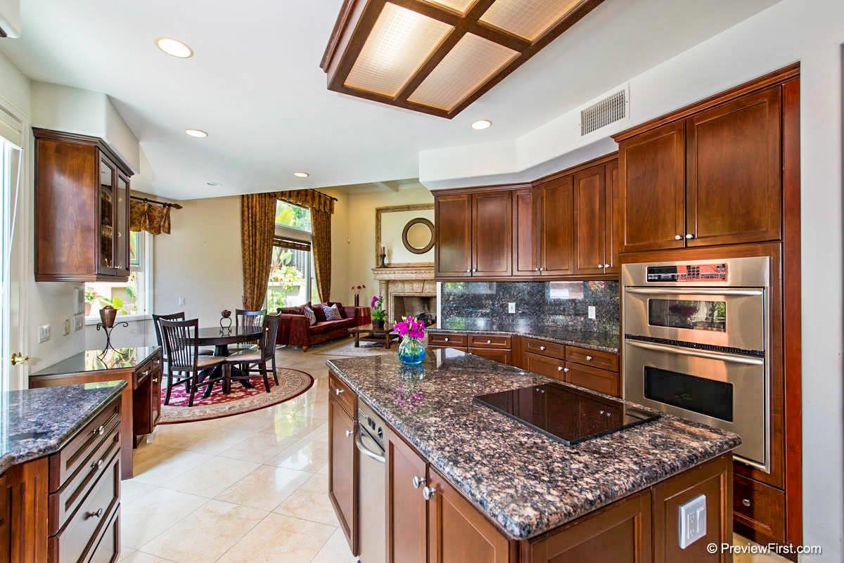 8630 Kilbourn Dr, La Jolla, CA 92037 photo 7