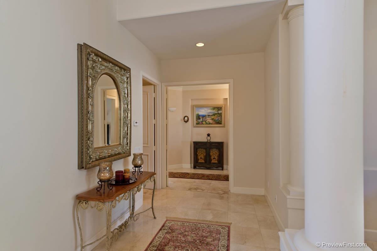 8630 Kilbourn Dr, La Jolla, CA 92037 photo 11