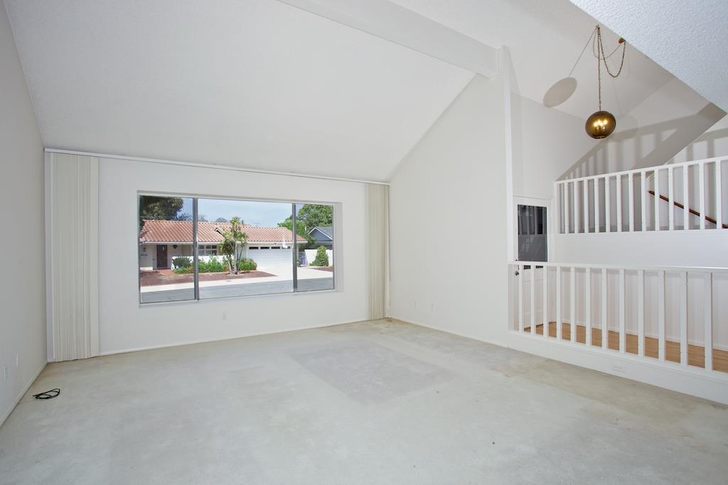 8761 Cliffridge, La Jolla, CA 92037 photo 4