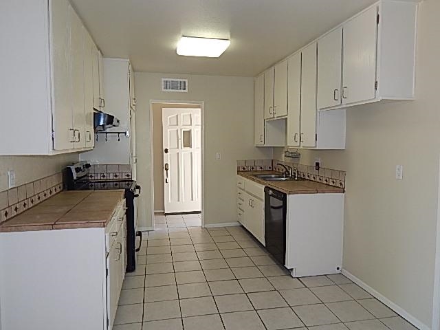 8741 Rhodes, Santee, CA 92071 photo 5