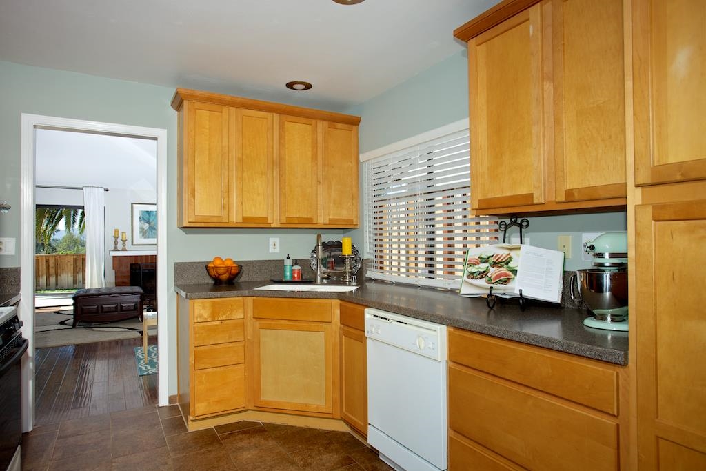 1859 Guilder Gln, Escondido, CA 92029 photo 7