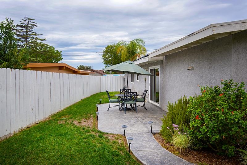 5779 Tex St, La Mesa, CA 91942 photo 2