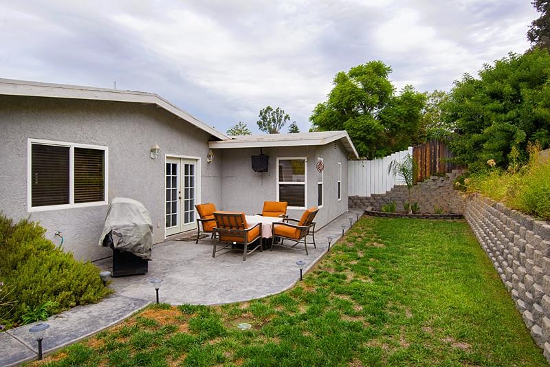 5779 Tex St, La Mesa, CA 91942 photo 4