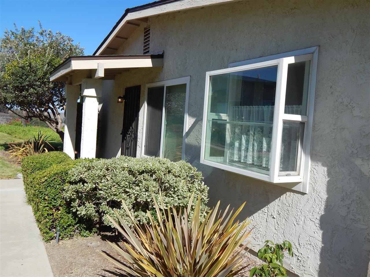 4452 Dulin Pl, Oceanside, CA 92057 photo 2