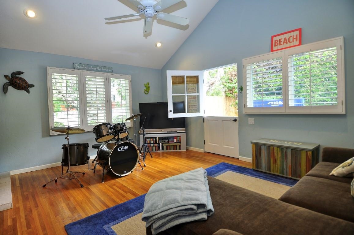 509 Midway, La Jolla, CA 92037 photo 9