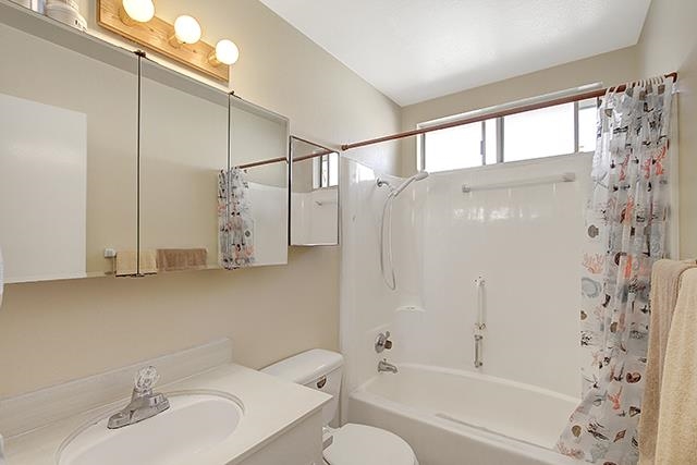 3190 Coral Dr, Oceanside, CA 92056 photo 10