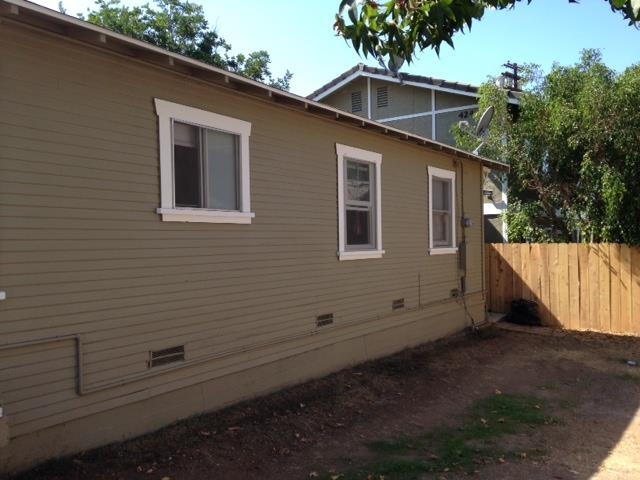 422 Massachusetts Ave, Vista, CA 92084 photo 2
