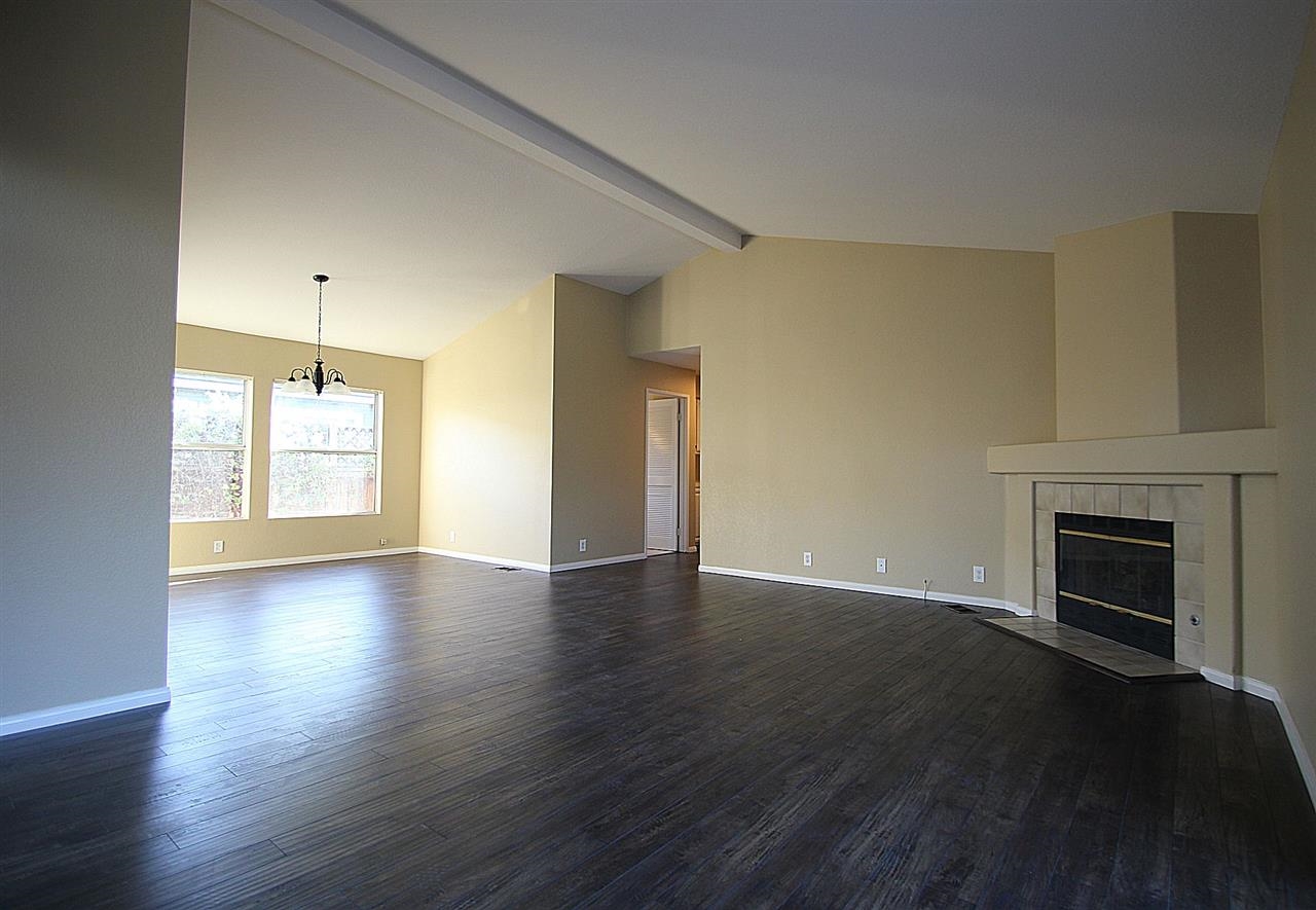 2353 Mapleleaf, Vista, CA 92081 photo 6