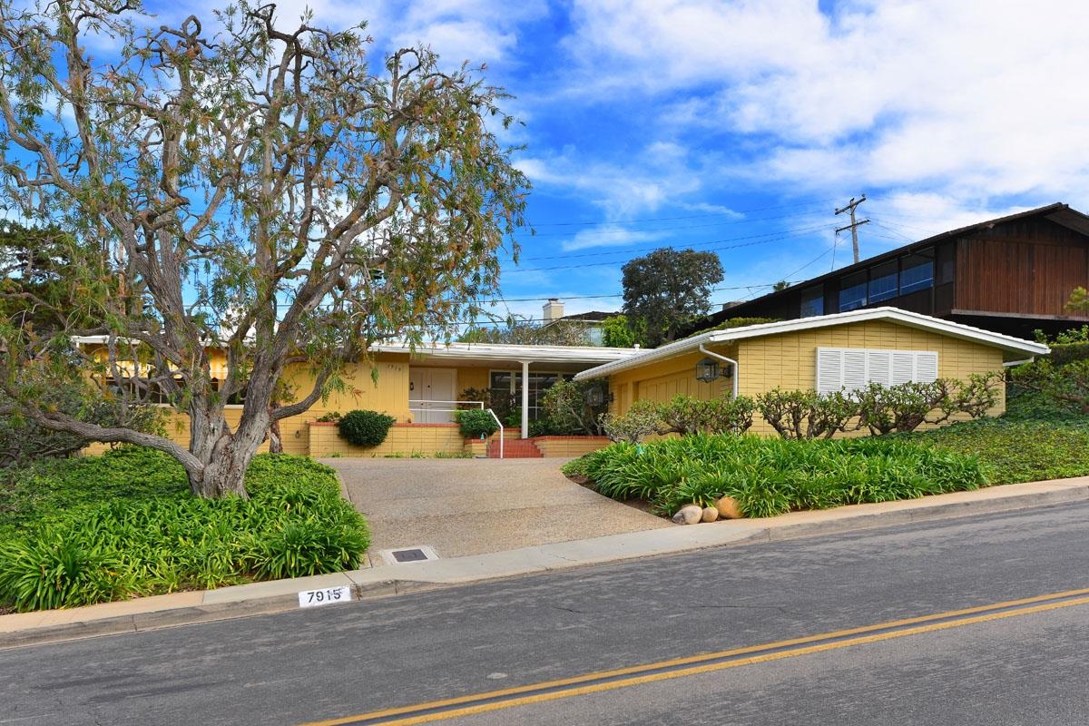 7915 Lowry Ter, La Jolla, CA 92037 photo 2