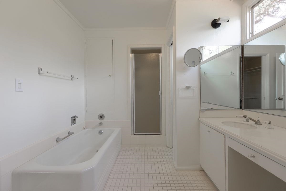 7915 Lowry Ter, La Jolla, CA 92037 photo 18