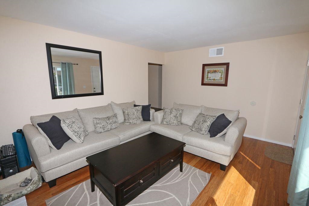 10116 Knight Dr, San Diego, CA 92126 photo 5
