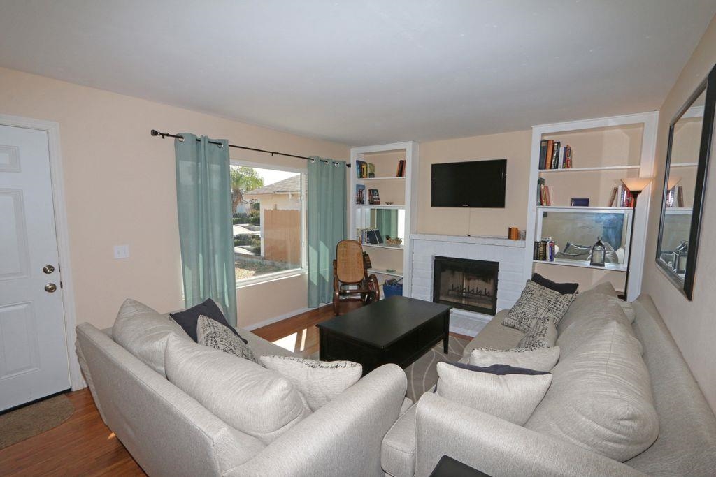 10116 Knight Dr, San Diego, CA 92126 photo 2