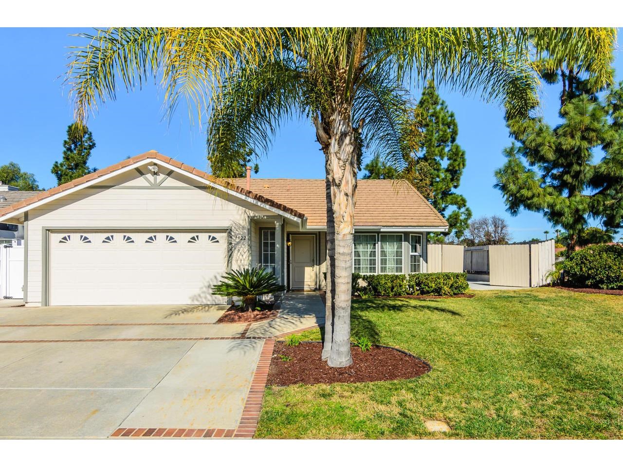 1322 Henshaw Rd, Oceanside, CA 92056 photo 2