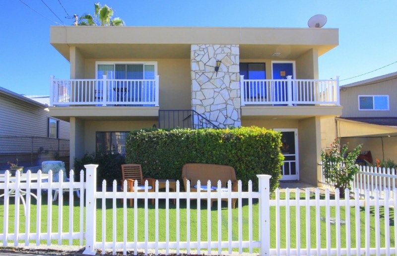 141 Hemlock Ave, Carlsbad, CA 92008 photo 2