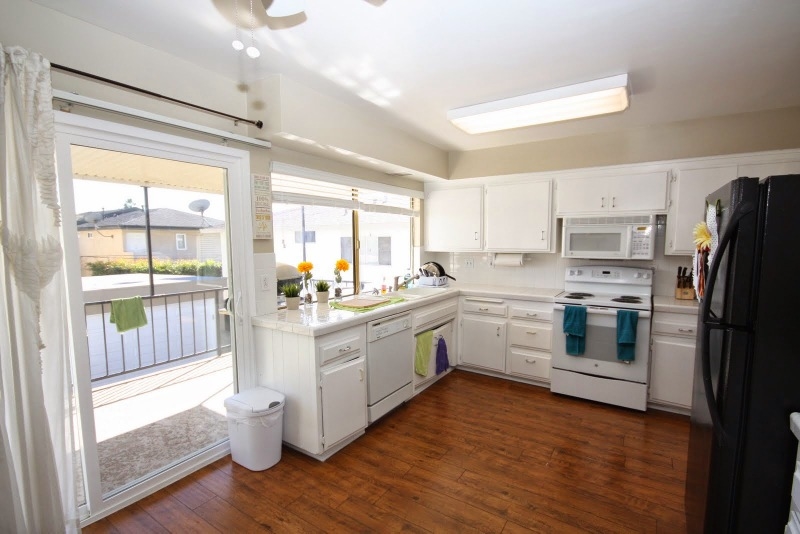 141 Hemlock Ave, Carlsbad, CA 92008 photo 17