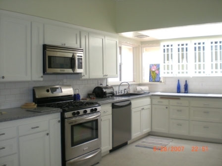 818 N Pacific St, Oceanside, CA 92054 photo 2