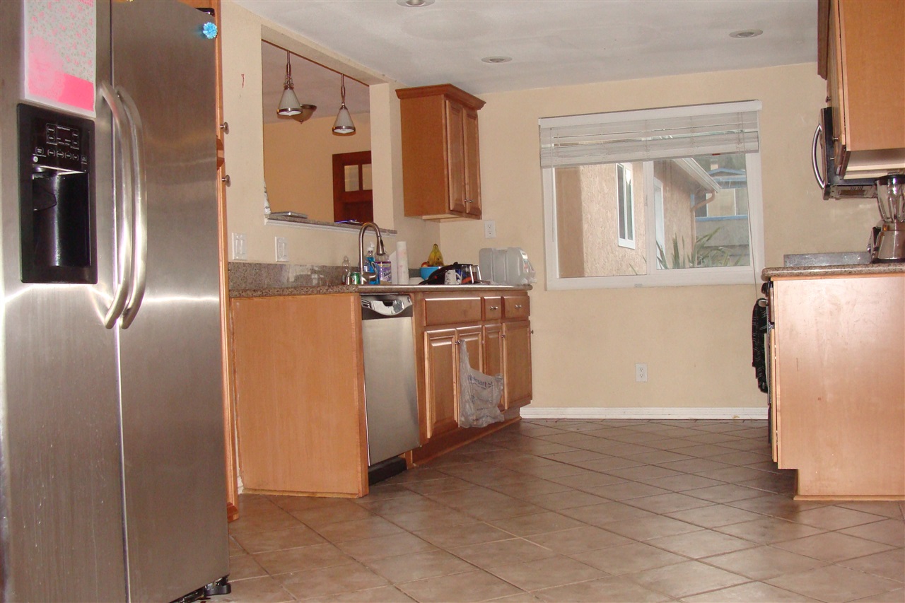 4043 Thomas St Oceanside Ca 92056, Oceanside, CA 92056 photo 2