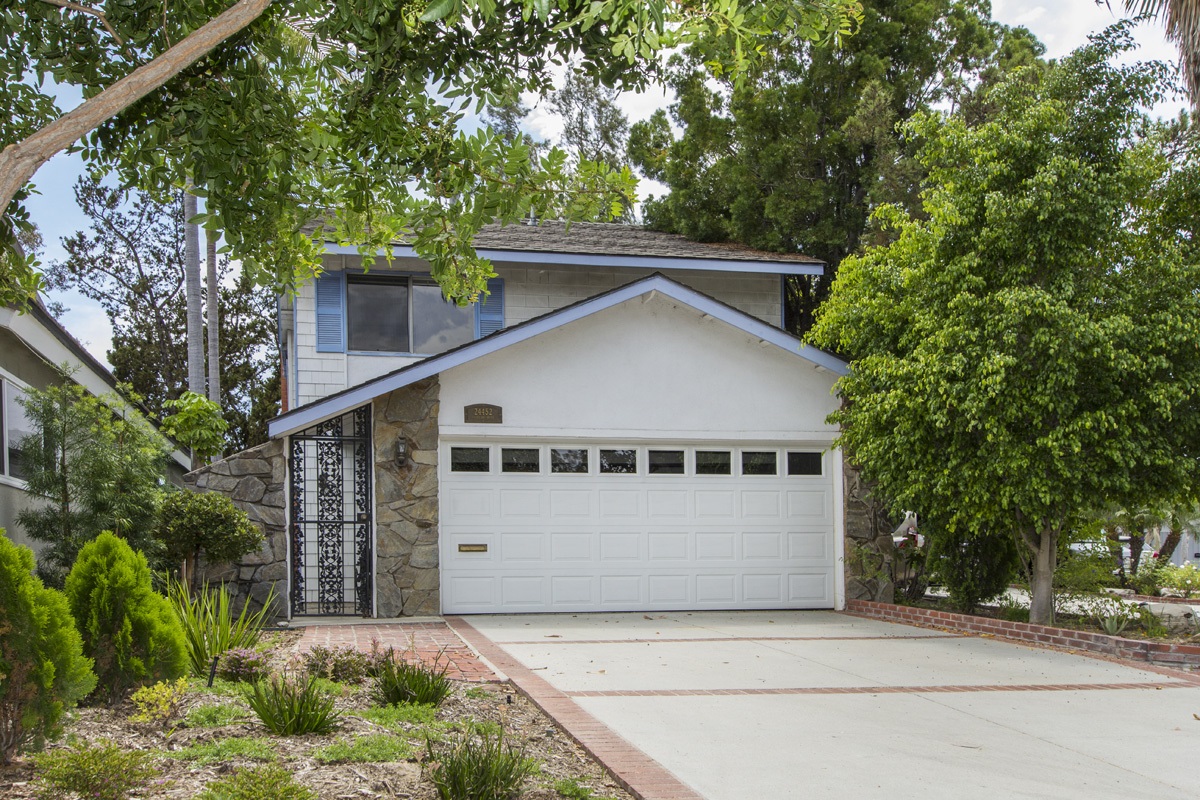 24452 Overlake Ln, Lake Forest, CA 92630 photo 2