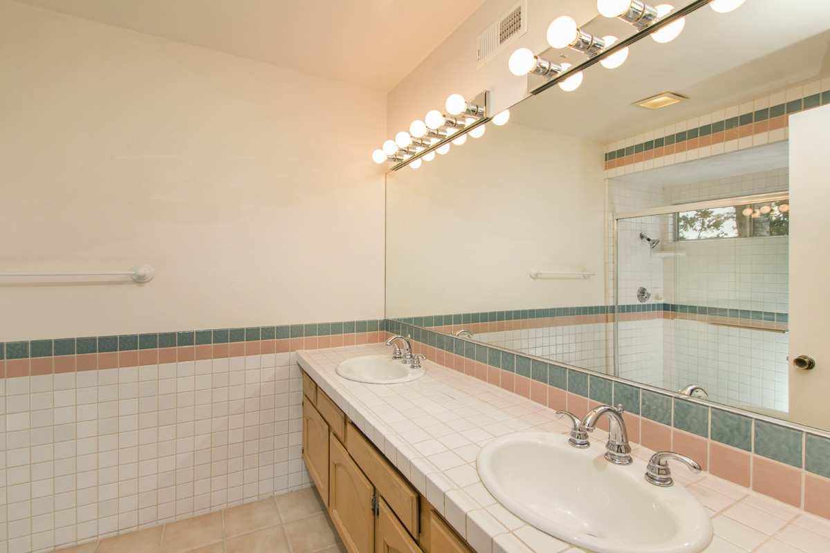 24452 Overlake Ln, Lake Forest, CA 92630 photo 12