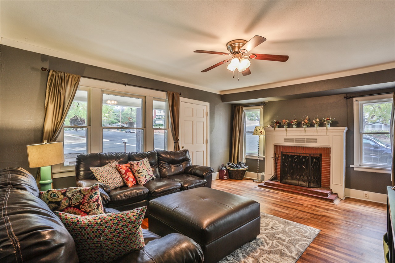 637 S Broadway, Escondido, CA 92025 photo 4